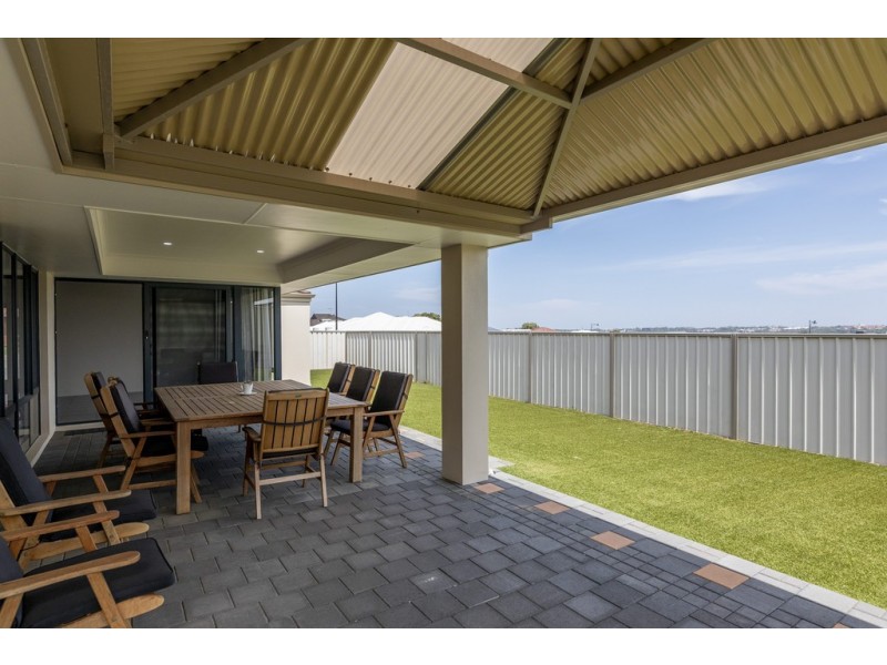 30 Basico Avenue, Sinagra WA 6065