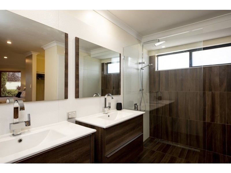 14 Colby Court, Tapping WA 6065