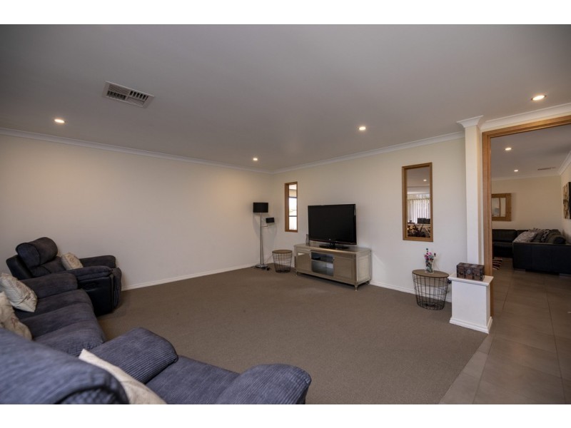 14 Colby Court, Tapping WA 6065