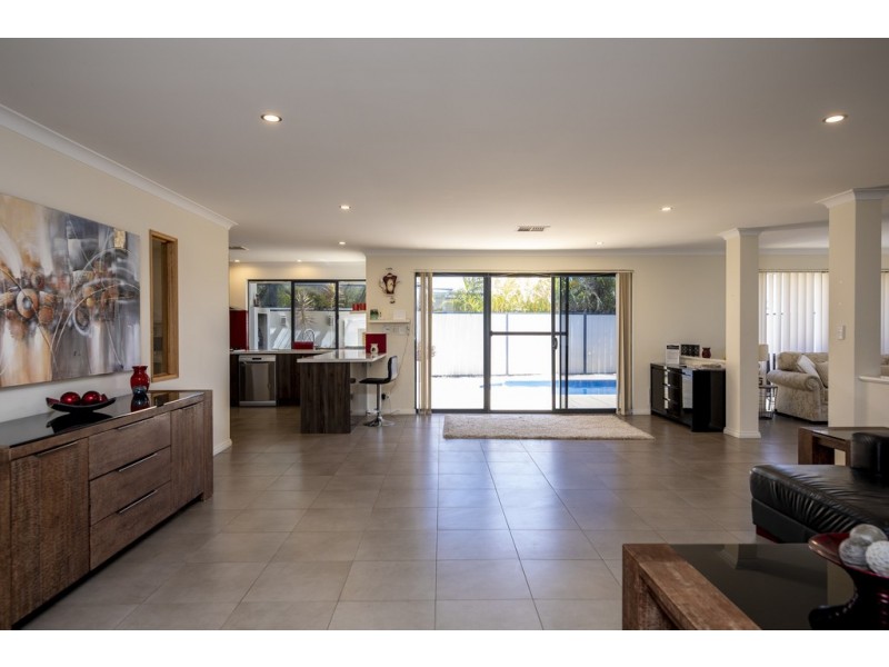 14 Colby Court, Tapping WA 6065