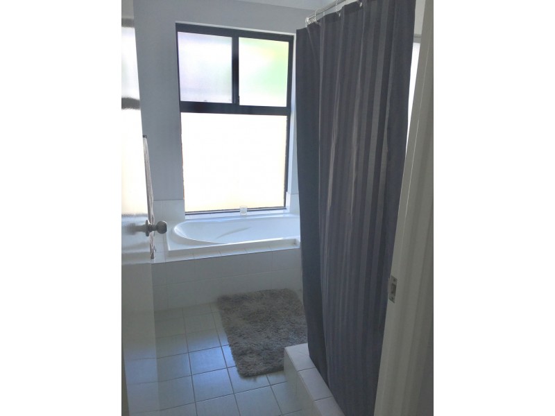 25 Vancouver Parade, Wanneroo WA 6065