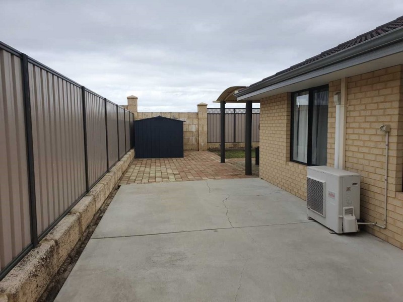 25 Vancouver Parade, Wanneroo WA 6065