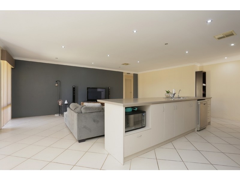 20 Rometta Way, Sinagra WA 6065