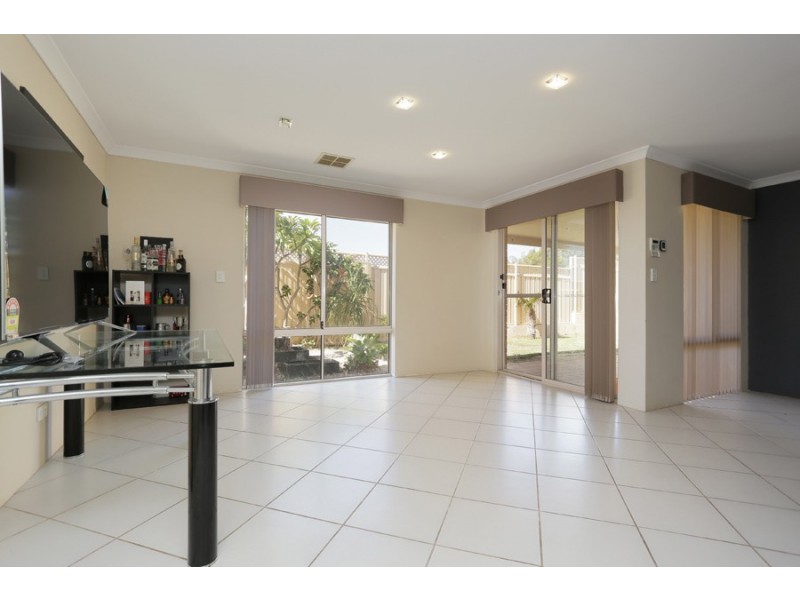 20 Rometta Way, Sinagra WA 6065