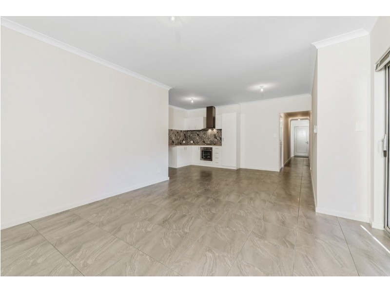 69C Danbury Cres, Girrawheen WA 6064