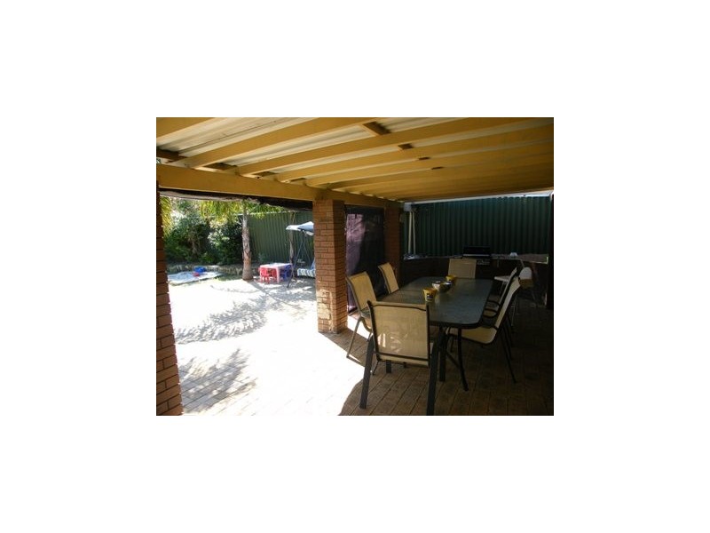 15 Uringa Way, Wanneroo WA 6065