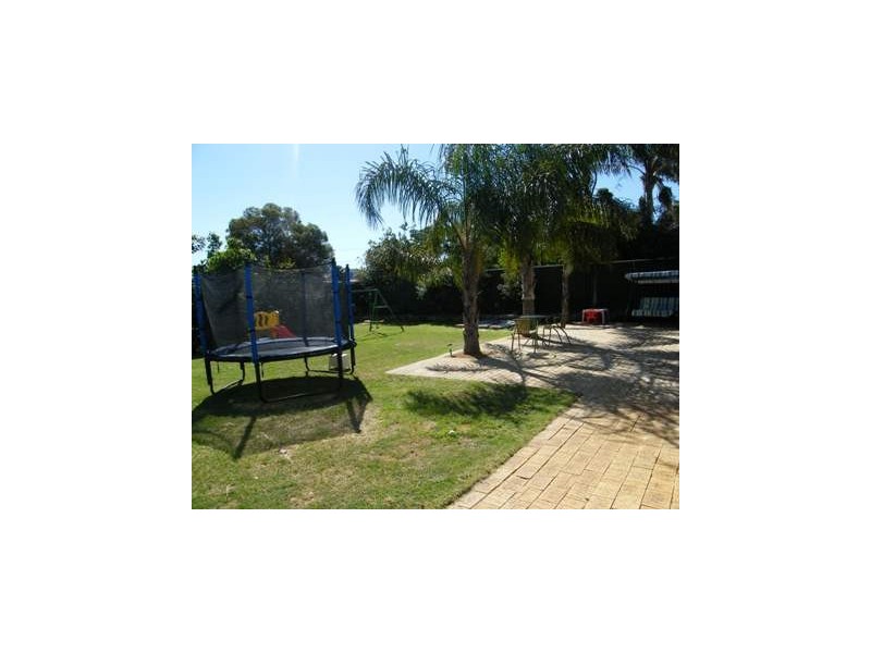 15 Uringa Way, Wanneroo WA 6065