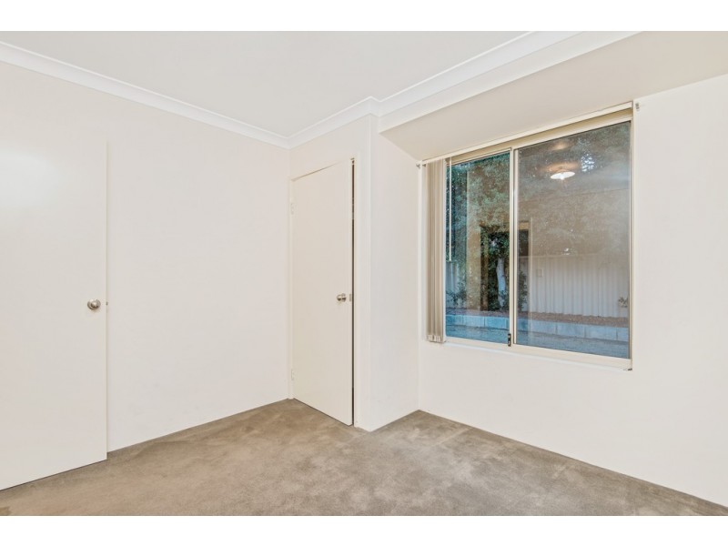 40 Mulwarrie Circle, Wanneroo WA 6065