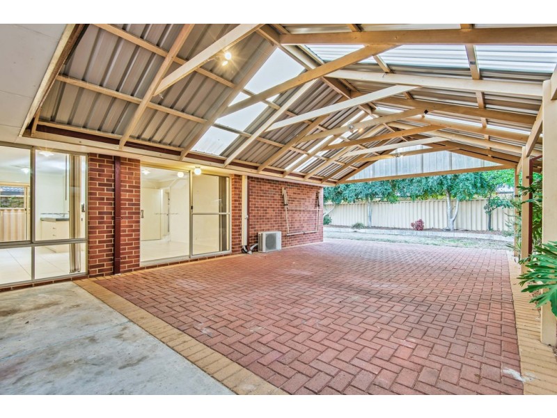 40 Mulwarrie Circle, Wanneroo WA 6065