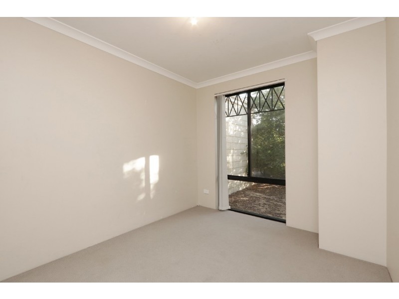 16B Titian Way, Tapping WA 6065