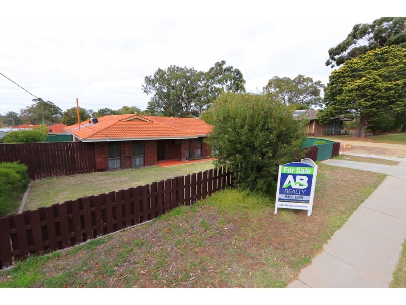 4 Iolanthe Drive, Duncraig WA 6023