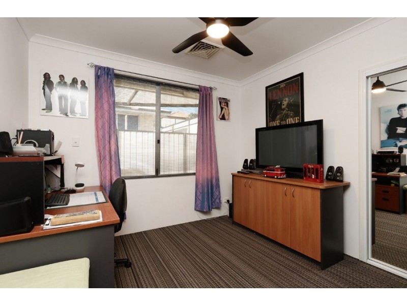 23 and 25 Lilac Hill Vista, Madeley WA 6065