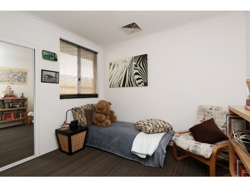 23 and 25 Lilac Hill Vista, Madeley WA 6065