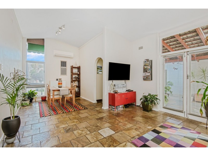 8 Taywood Drive, Wanneroo WA 6065