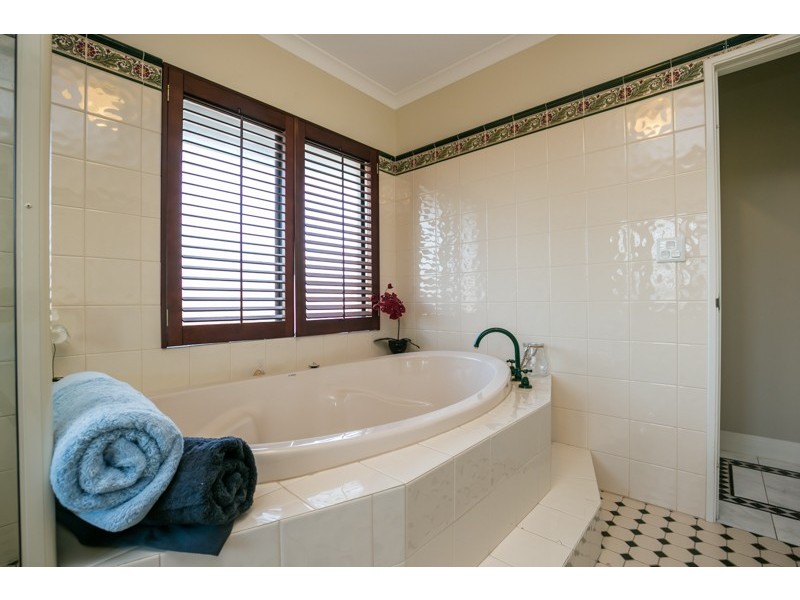 15 Cardiff Gate, Iluka WA 6028