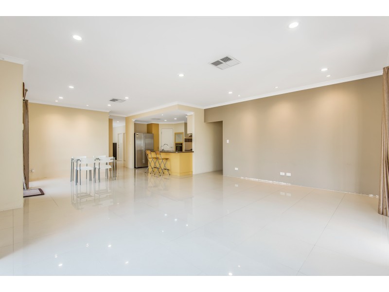 1 Vancouver Parade, Wanneroo WA 6065