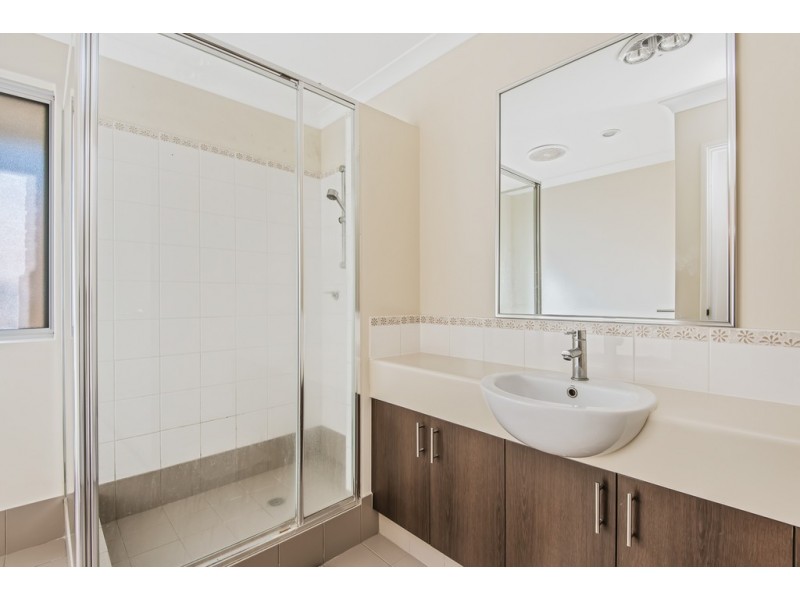 1 Vancouver Parade, Wanneroo WA 6065