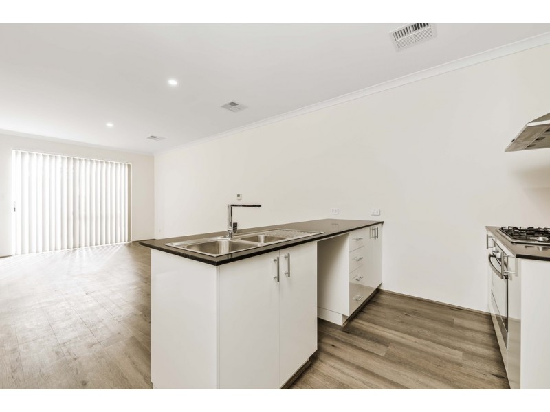 63 Cosmia Grove, Jindalee WA 6036