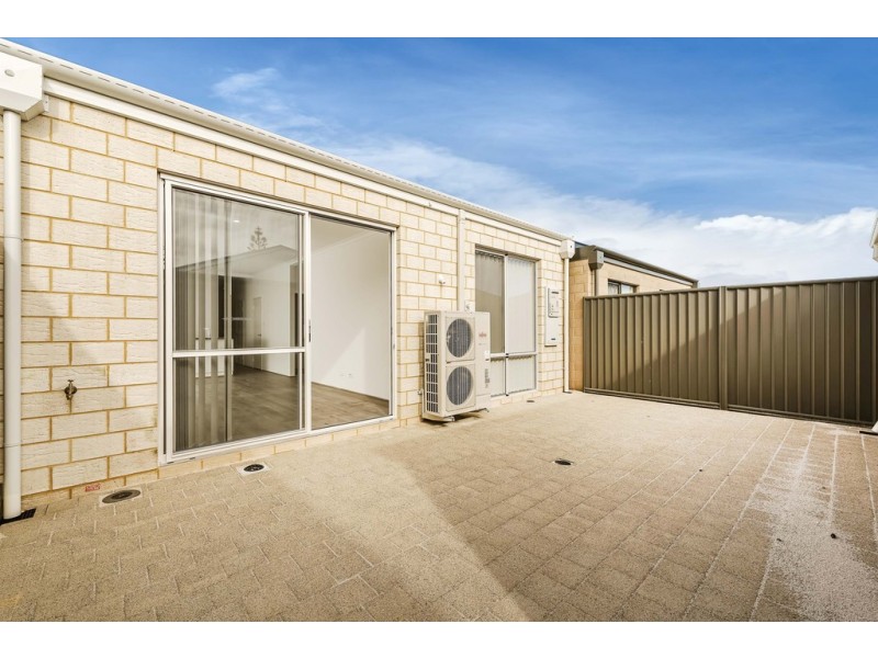 63 Cosmia Grove, Jindalee WA 6036