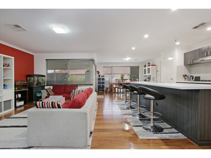 10 Salzburg Way, Wanneroo WA 6065