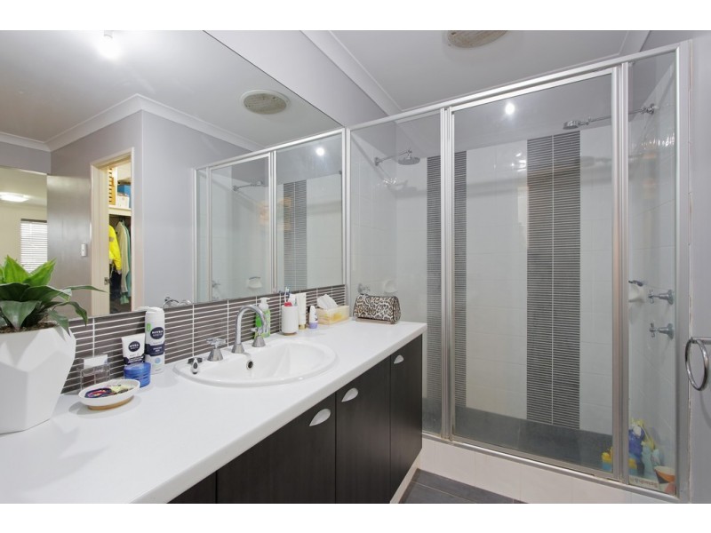 10 Salzburg Way, Wanneroo WA 6065