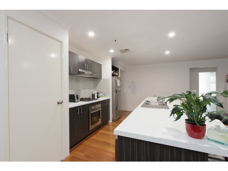 10 Salzburg Way, Wanneroo WA 6065