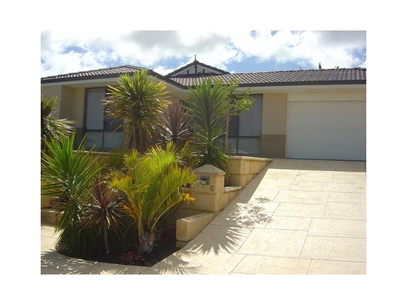 6 Macalpine Retreat, Kinross WA 6028