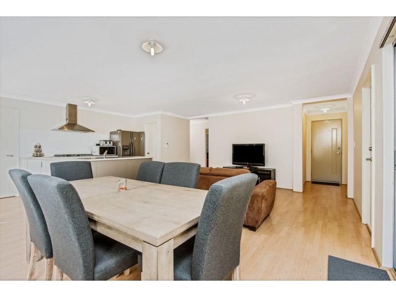 63 Grandis Boulevard, Banksia Grove WA 6031