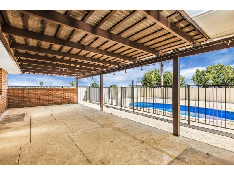 21 Minda Place, Wanneroo WA 6065