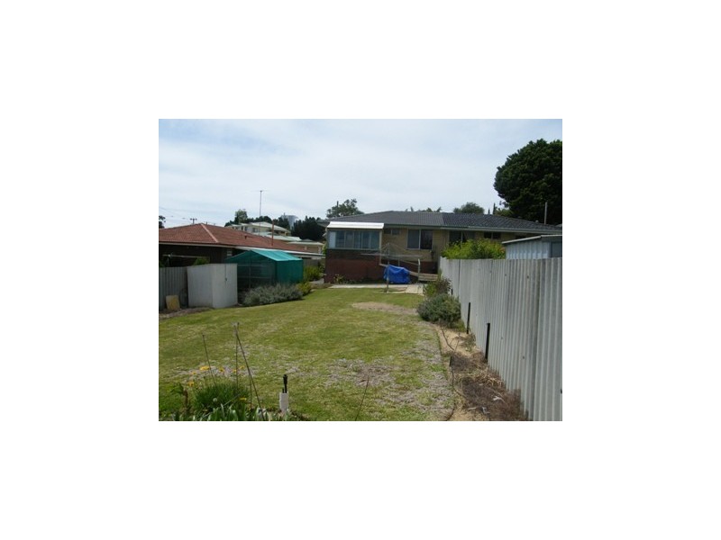 4A  Sinagra Street, Wanneroo WA 6065