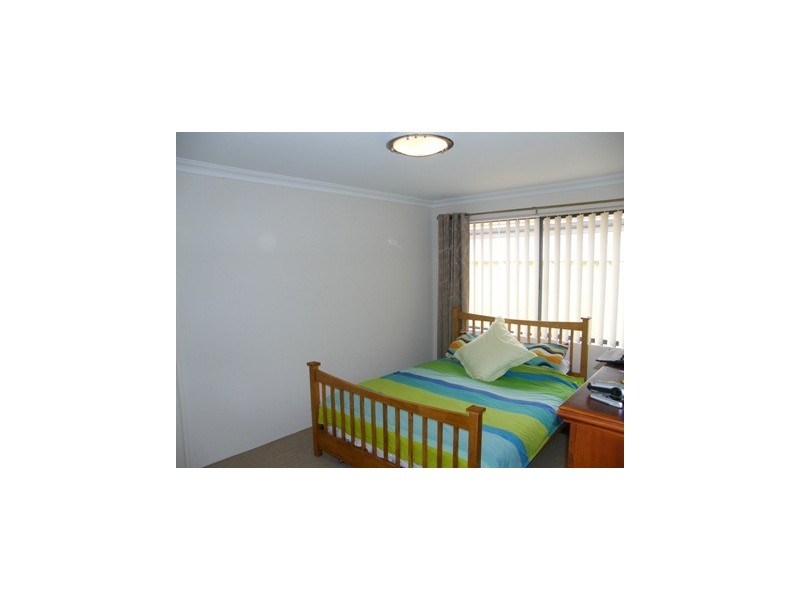 11 Mondrian App, Ashby WA 6065