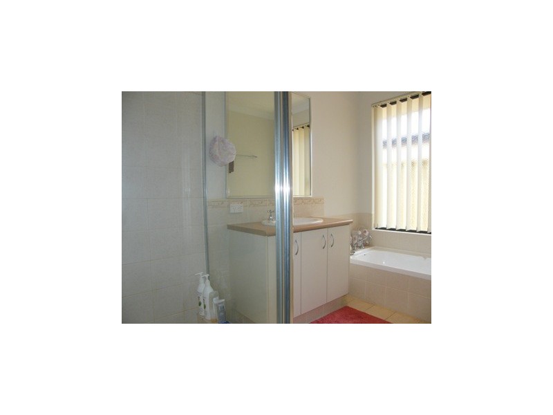 11 Mondrian App, Ashby WA 6065