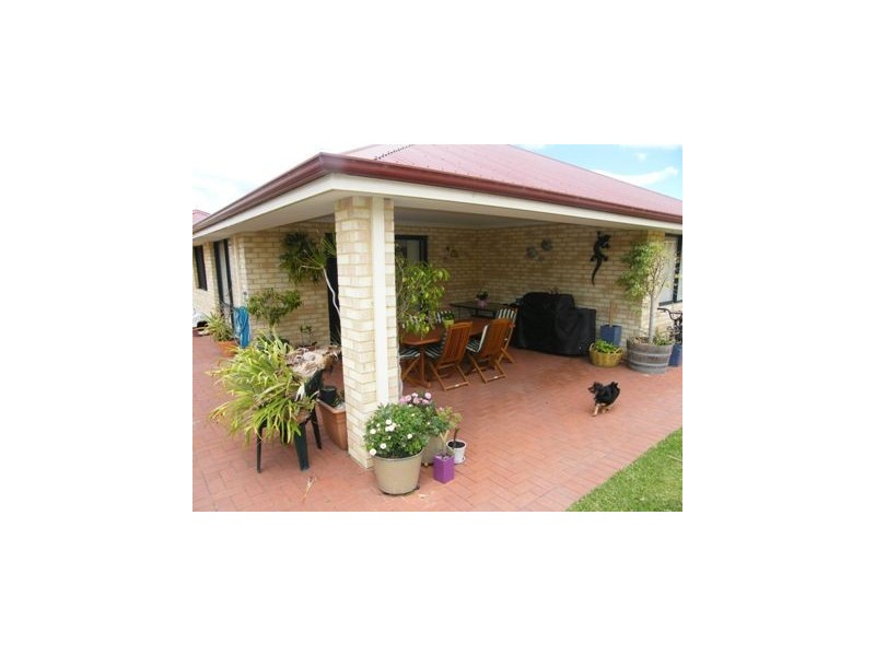 11 Mondrian App, Ashby WA 6065