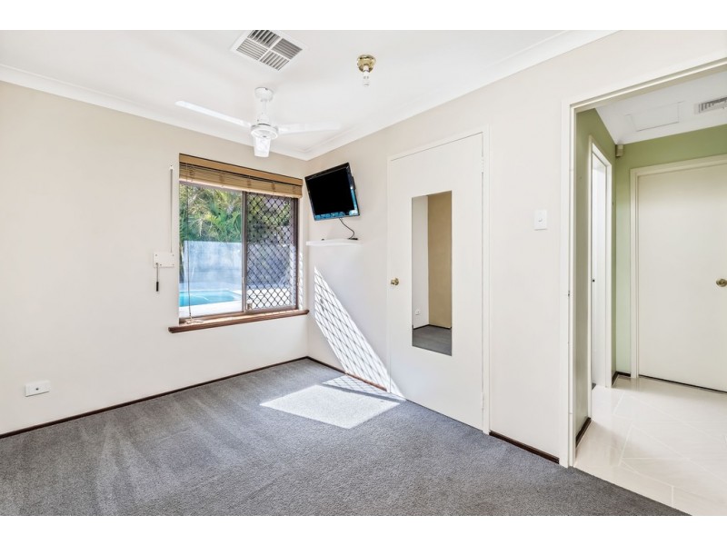 25 Topeka Place, Wanneroo WA 6065