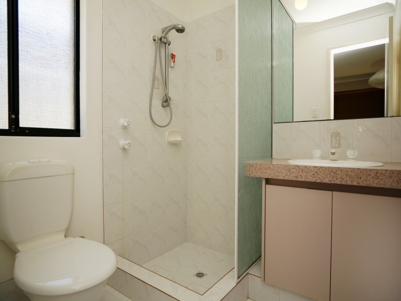 9 Gutha Rtt, Hocking WA 6065