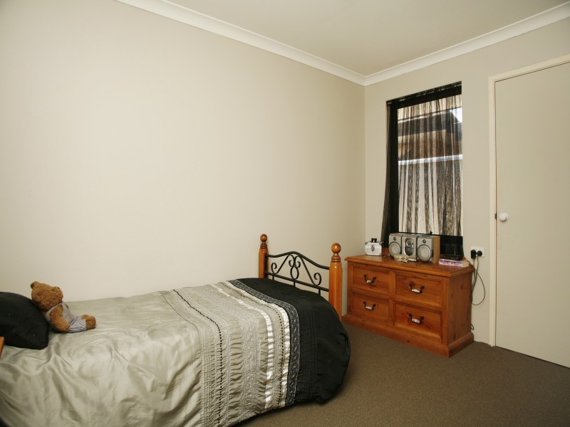 9 Gutha Rtt, Hocking WA 6065