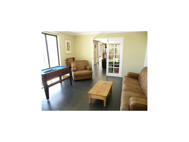 34 Crosthwait Circle, Tapping WA 6065