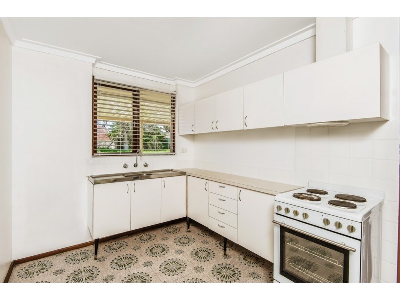 26 Thompson Drive, Wanneroo WA 6065