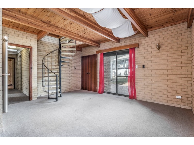 4 Nicholas Avenue, Quinns Rocks WA 6030