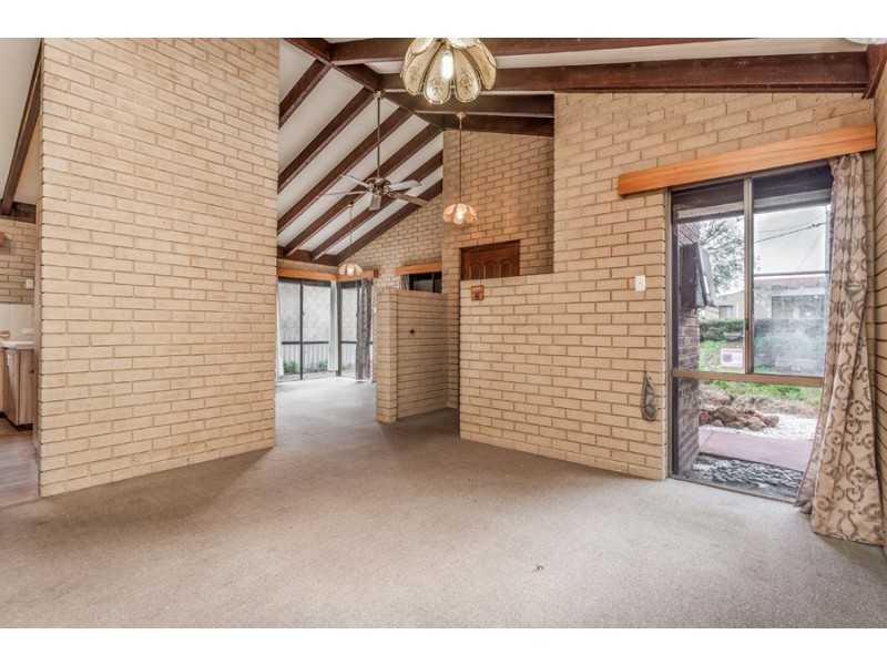 4 Nicholas Avenue, Quinns Rocks WA 6030