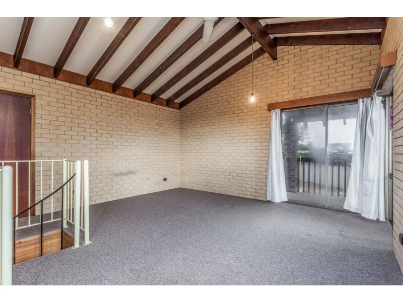 4 Nicholas Avenue, Quinns Rocks WA 6030