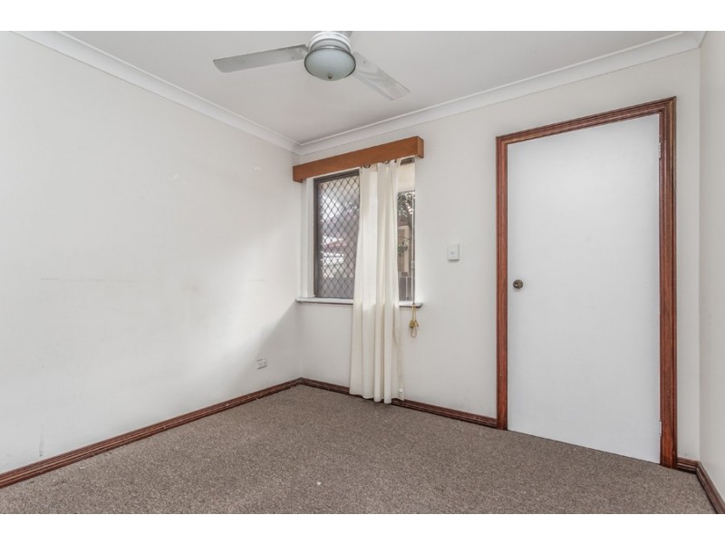 4 Nicholas Avenue, Quinns Rocks WA 6030