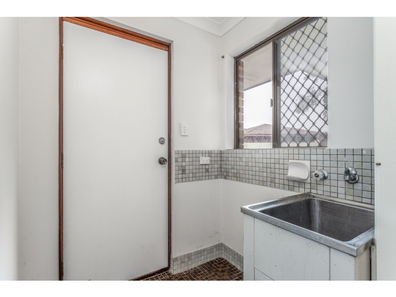 4 Nicholas Avenue, Quinns Rocks WA 6030