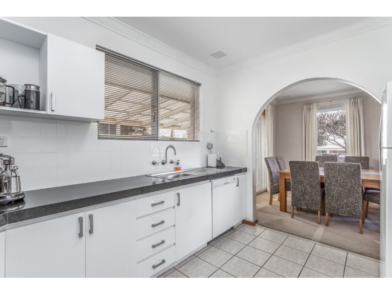 86 Ardleigh Crescent, Hamersley WA 6022