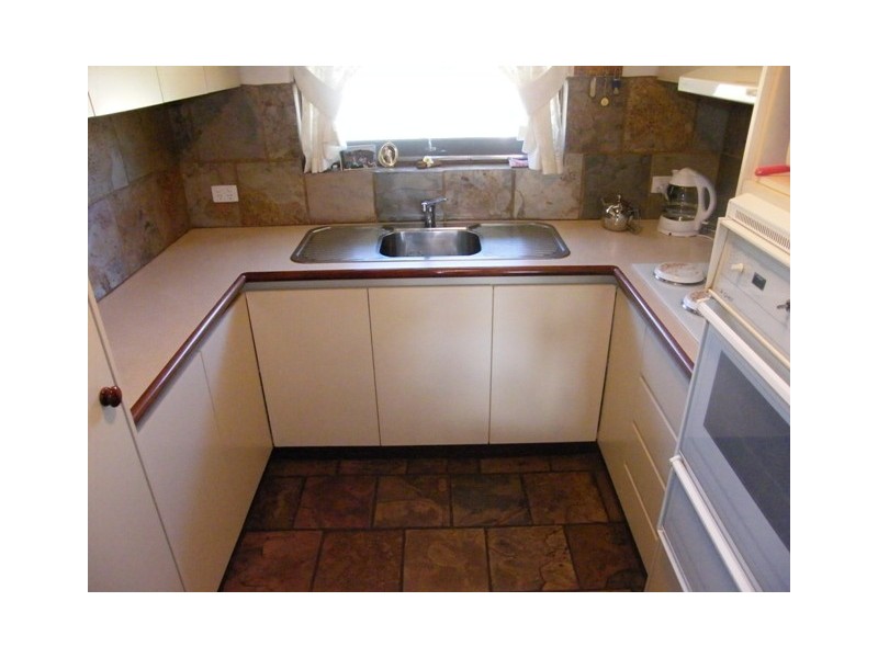 8  Taywood Drive, Wanneroo WA 6065