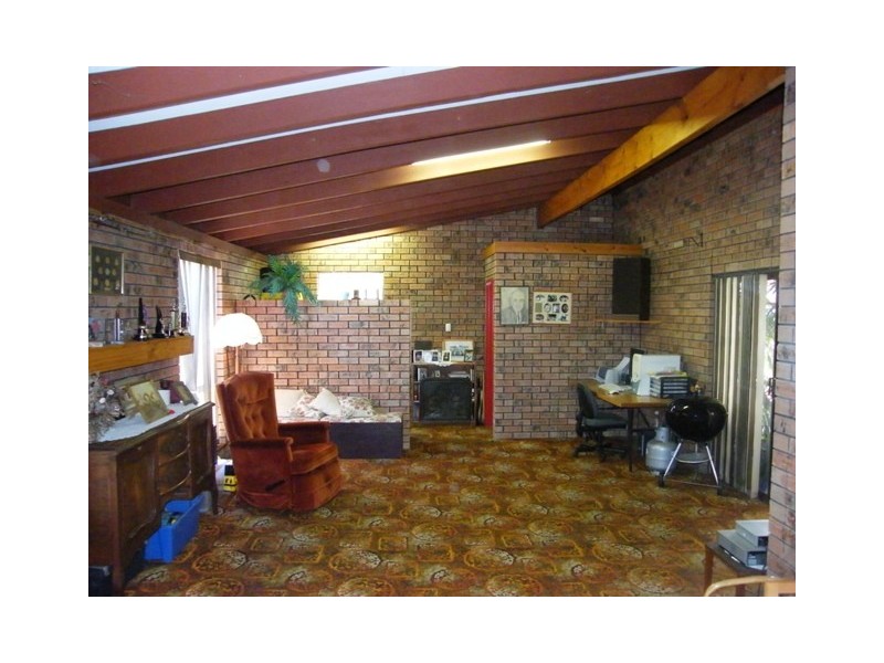 8  Taywood Drive, Wanneroo WA 6065