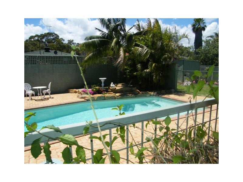 8  Taywood Drive, Wanneroo WA 6065