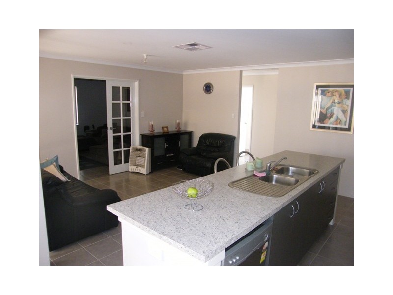 4 Politis Link, Wanneroo WA 6065