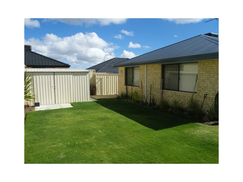 4 Politis Link, Wanneroo WA 6065