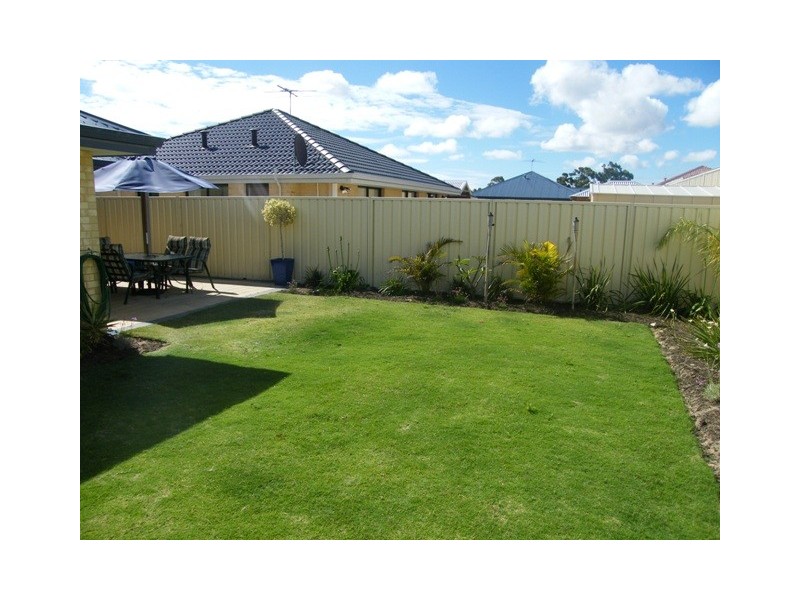 4 Politis Link, Wanneroo WA 6065